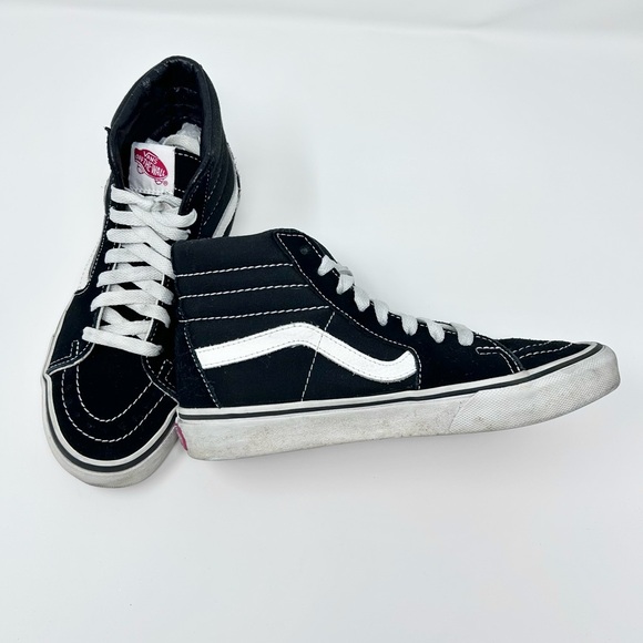 Vans Other - Vans SK8 Black & White High-Top Skate Sneakers Mens 4 / Women’s 5.5